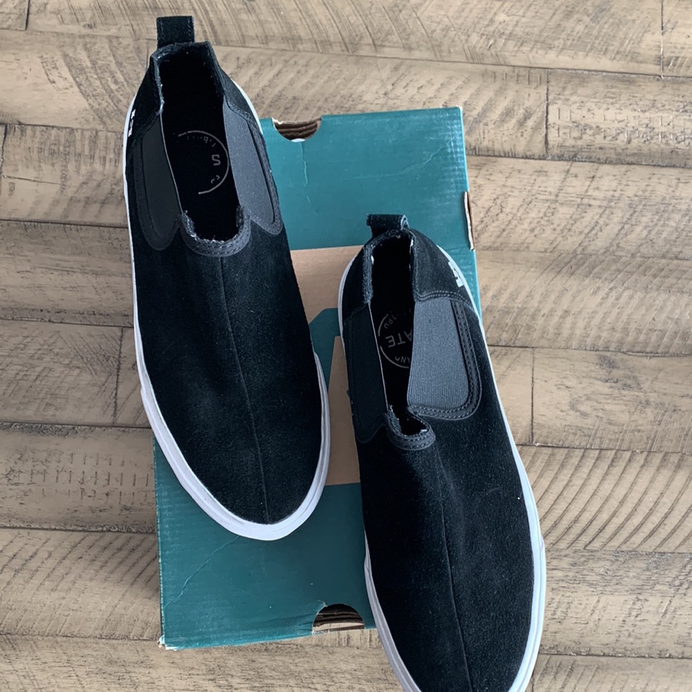 State Footwear Felton Black Suede Slip Ons size 9 - Picture 5 of 10